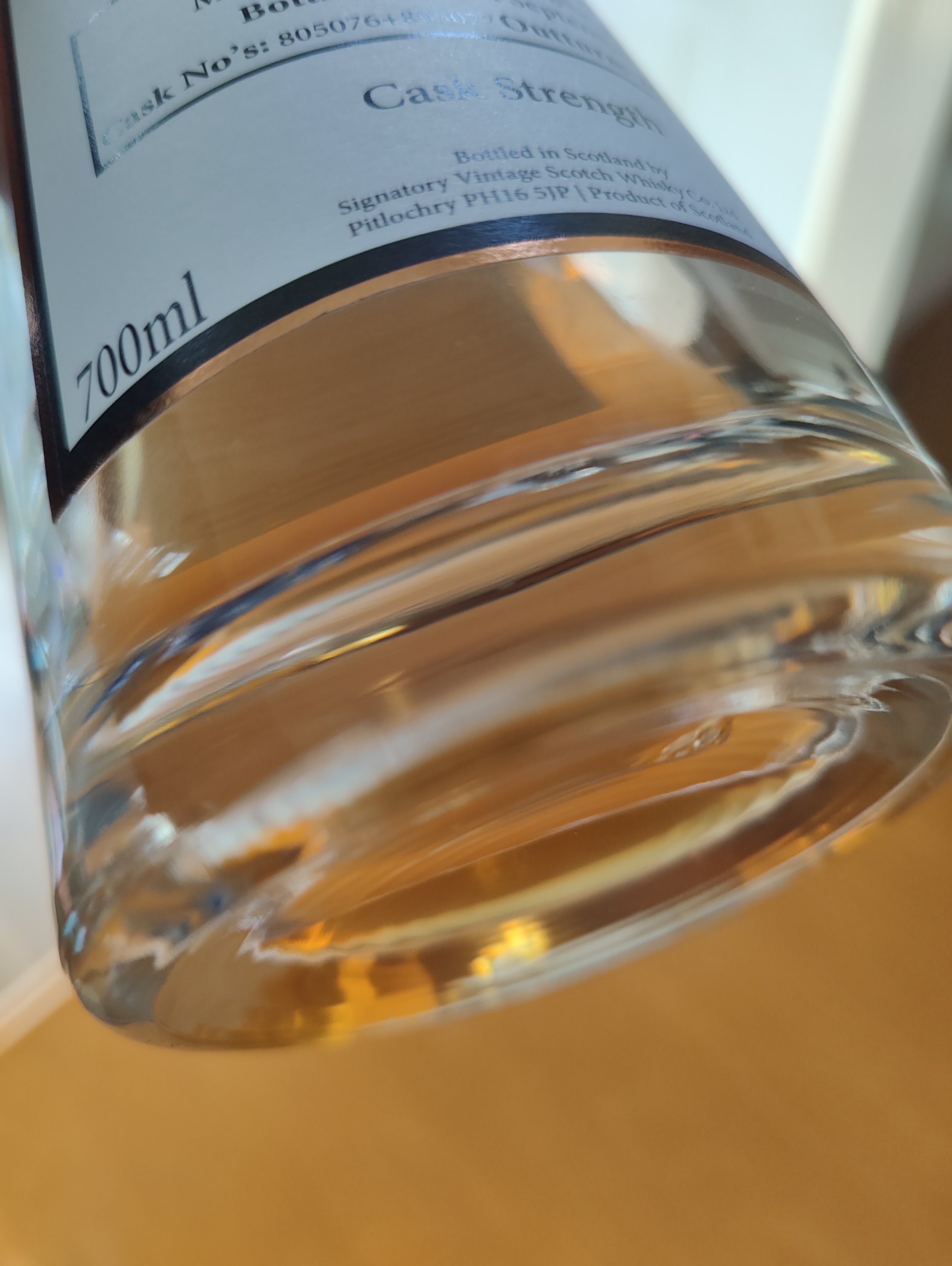 SIGNATORY VINTAGE STRATHMILL 21年 Bottle+front2.jpg?format=1500w